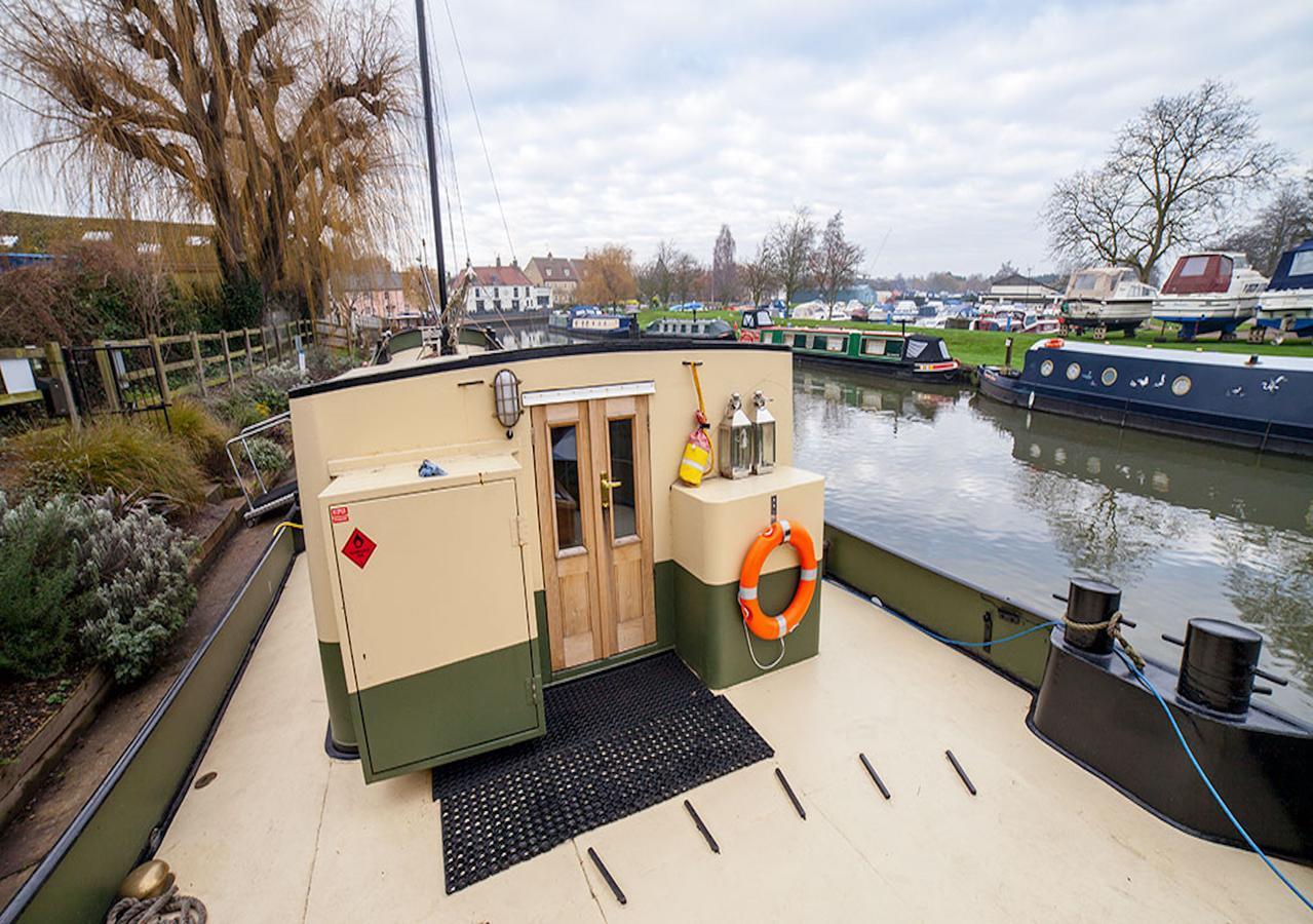 Hotel Barge Waternimf Ely Exterior photo