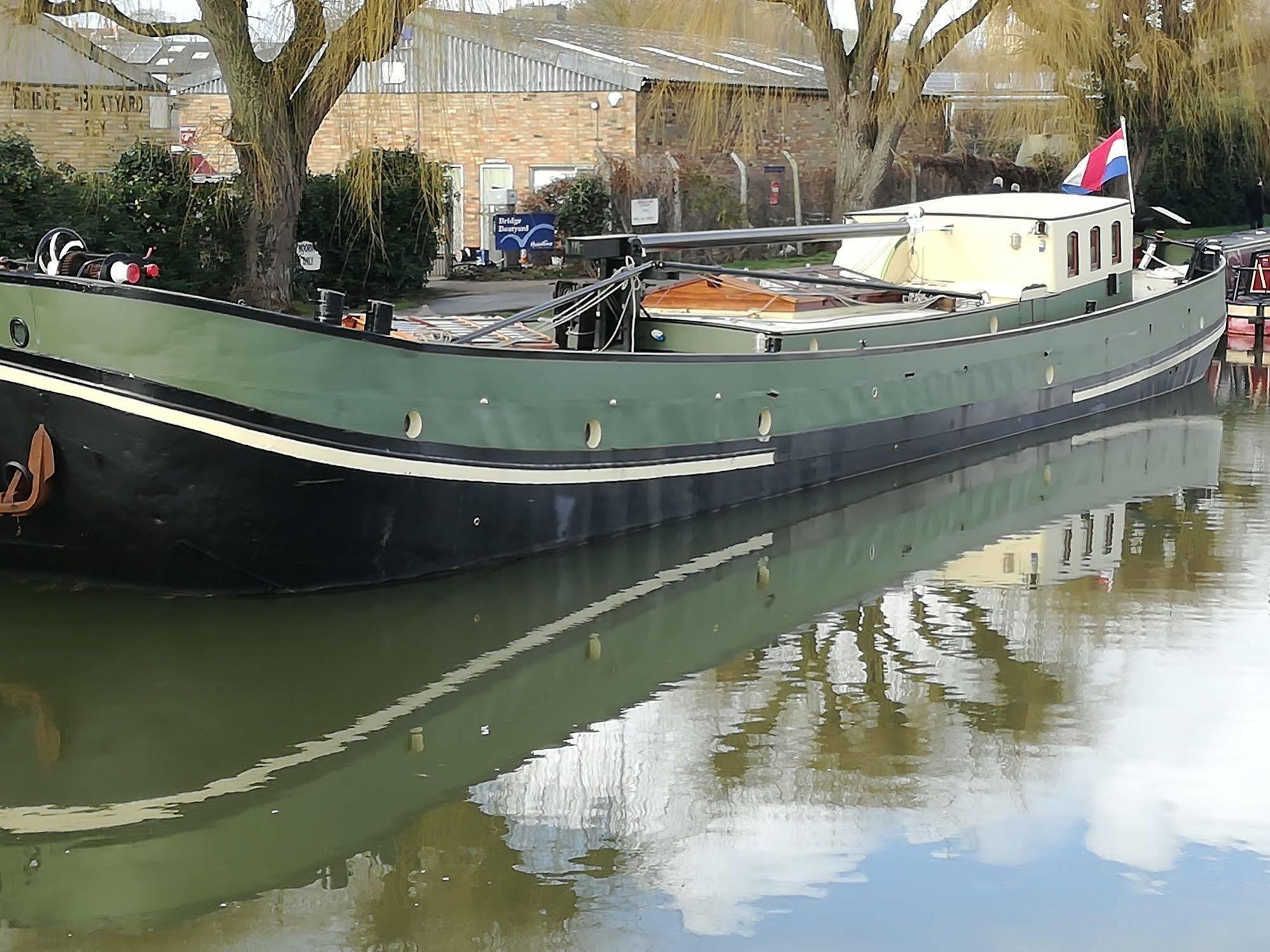 Hotel Barge Waternimf Ely Exterior photo